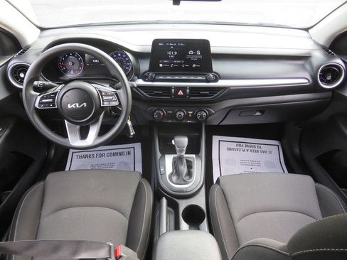 Used 2023 Kia Forte LXS w/ LXS Technology Package FWD image 12