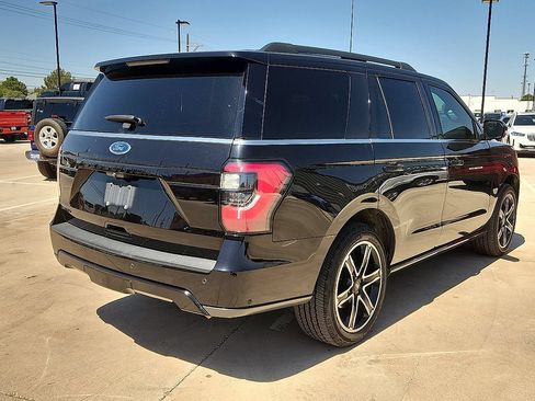 Used 2020 Ford Expedition Limited w/ Equipment Group 303A AWD/4WD image 3
