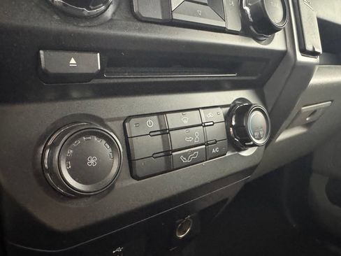 Used 2016 Ford F150 XLT RWD image 18