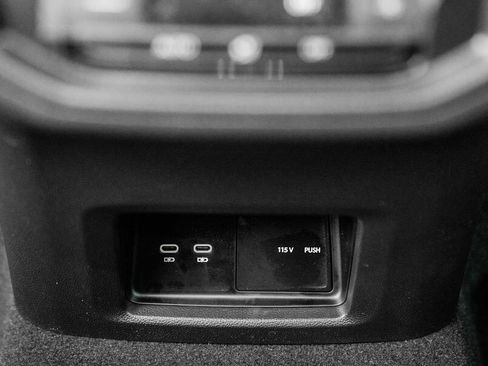 New 2026 Volkswagen Atlas SE image 38