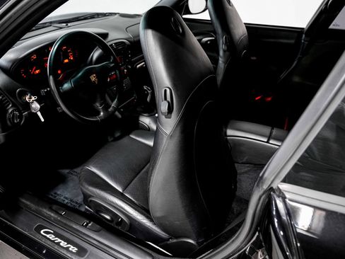 Used 2004 Porsche 911 Carrera RWD image 18