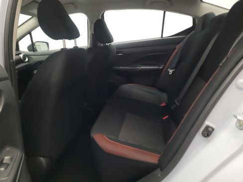 Used 2025 Nissan Versa SR FWD image 18
