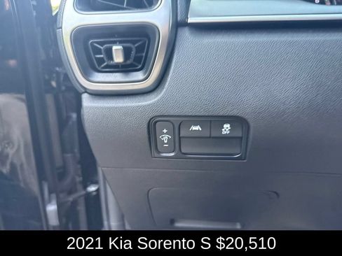 Used 2021 Kia Sorento S FWD image 35