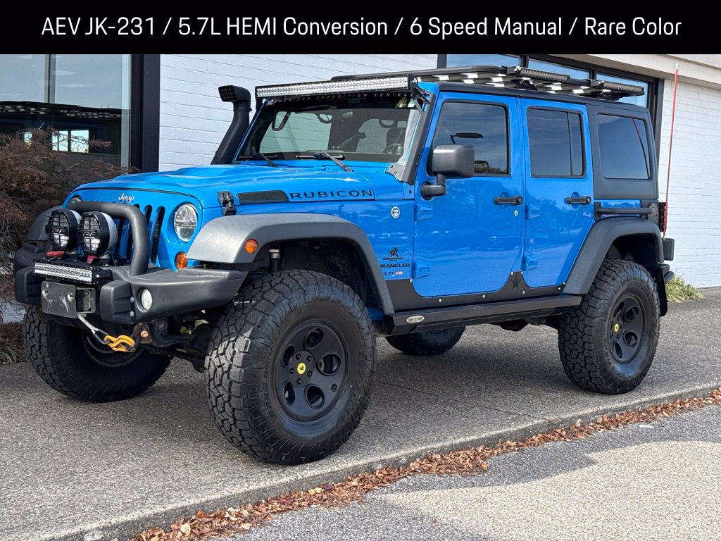 Used 2011 Jeep Wrangler Unlimited Rubicon w/ Connectivity Group AWD/4WD image 1