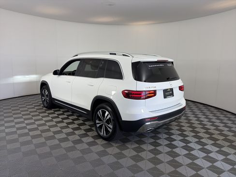 Certified 2025 Mercedes-Benz GLB 250 4MATIC image 8
