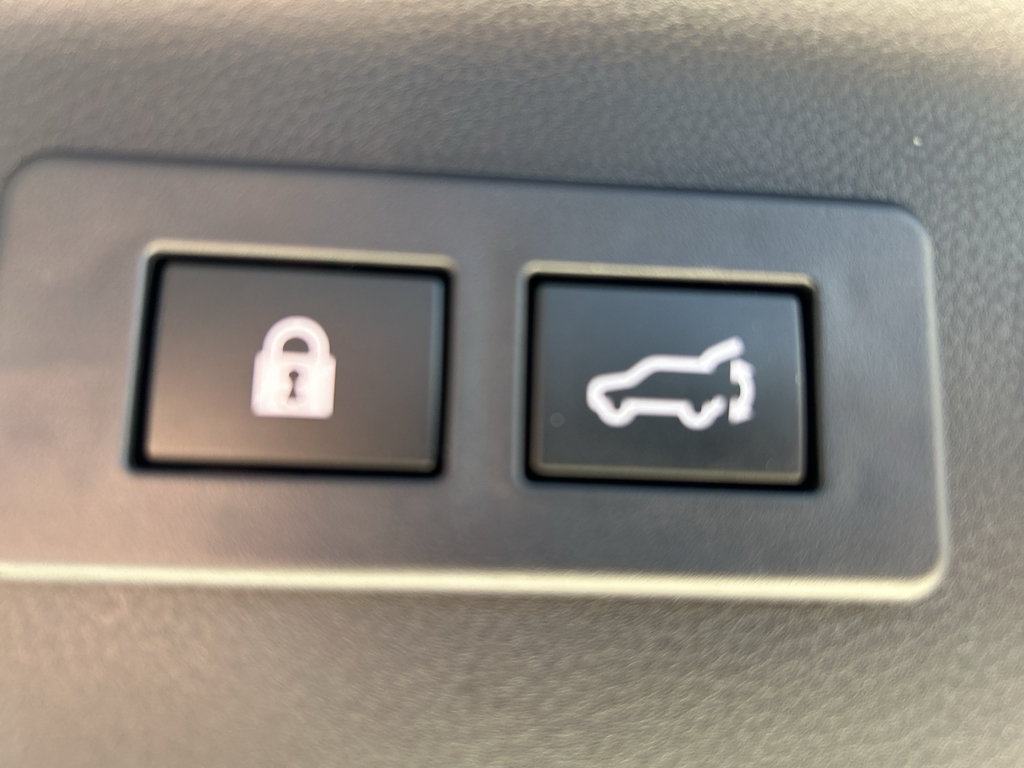 Certified 2025 Subaru Forester Premium AWD/4WD image 9