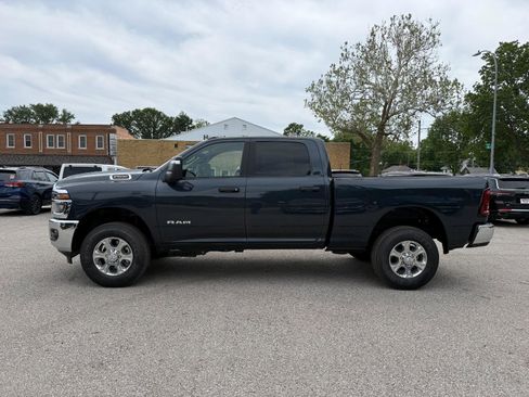 Used 2022 RAM 2500 Limited AWD/4WD image 9