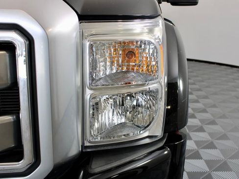 Used 2016 Ford F450 Platinum AWD/4WD image 3