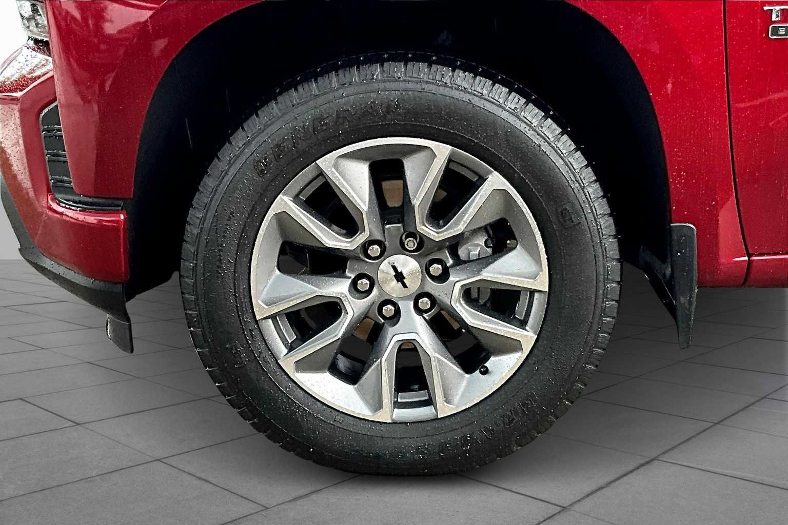 Used 2020 Chevrolet Silverado 1500 RST w/ Texas Edition RWD image 11