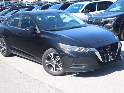 Used 2021 Nissan Sentra SV FWD image 2