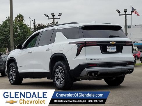 Certified 2024 Chevrolet Traverse LT AWD/4WD image 13