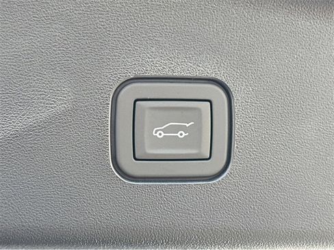 New 2026 Cadillac Vistiq Luxury image 13