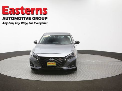 Used 2023 Nissan Altima 2.5 SR FWD image 52