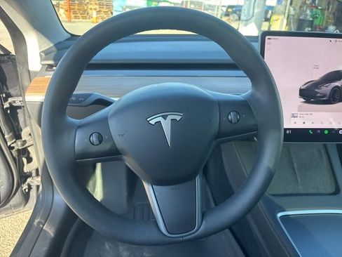 Used 2023 Tesla Model 3 Performance image 24