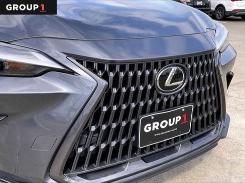Certified 2025 Lexus NX 250 Premium w/ Accessory Package (Z1) image 27