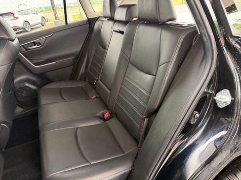 Used 2019 Toyota RAV4 Limited w/ Advanced Technology Package FWD image 22