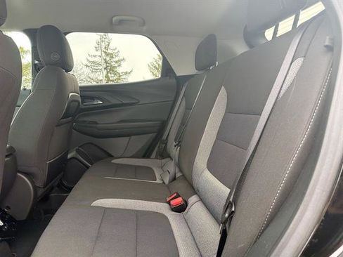Used 2023 Chevrolet TrailBlazer LT image 45