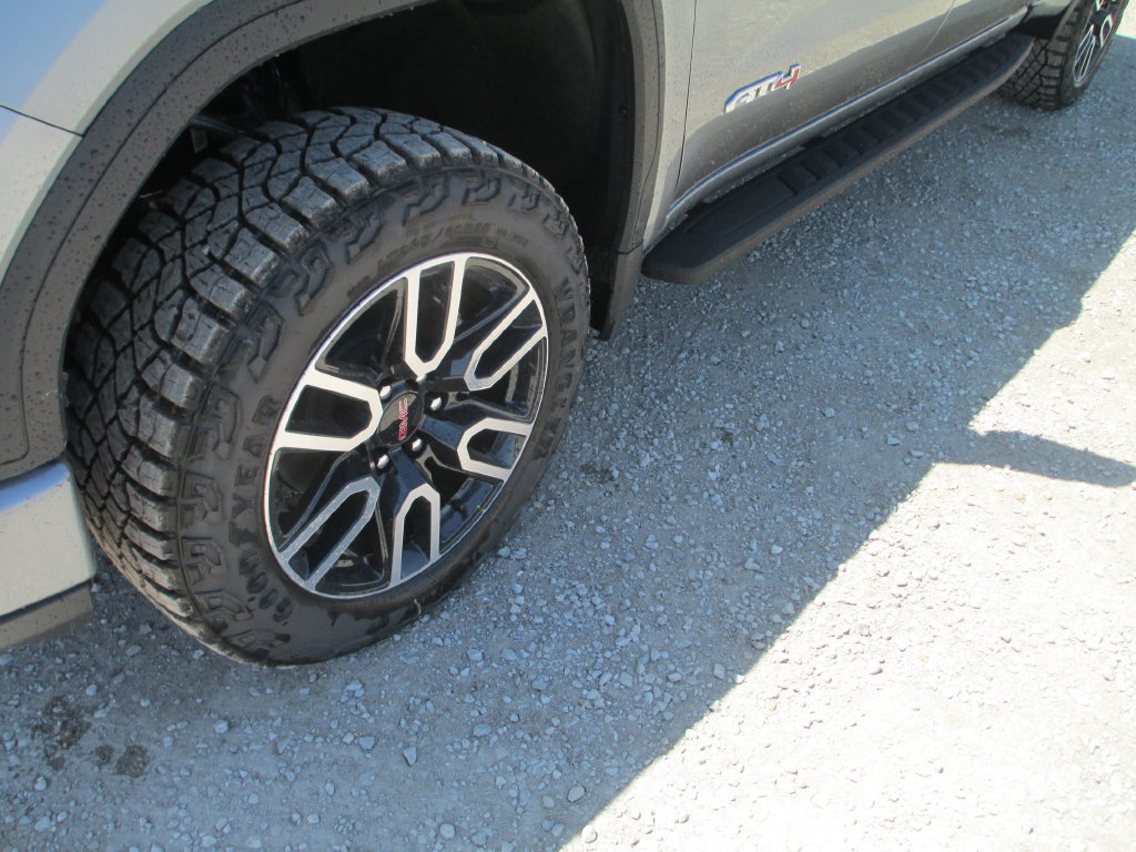 New 2026 GMC Sierra 1500 AT4 w/ AT4 Premium Package AWD/4WD image 14