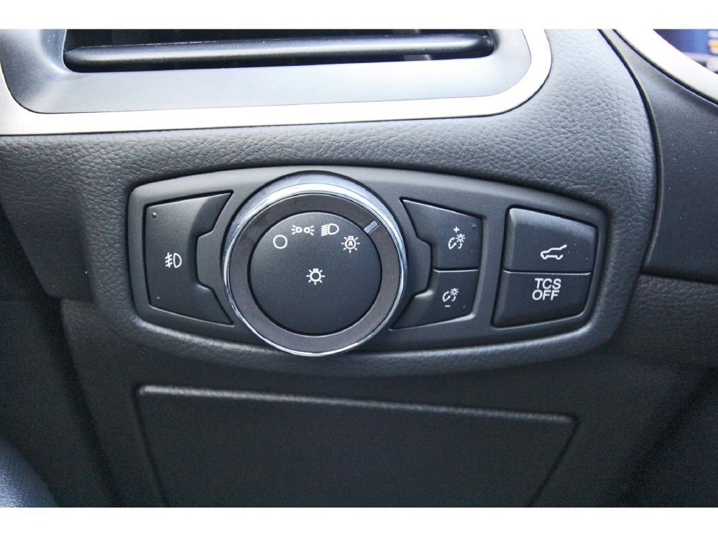 Used 2019 Ford Edge SEL w/ Equipment Group 201A FWD image 23