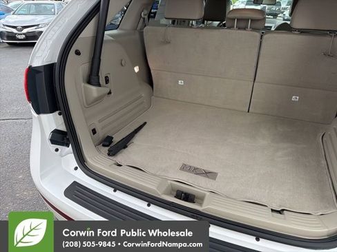 Used 2014 Lincoln MKX FWD w/ Equipment Group 102A image 30