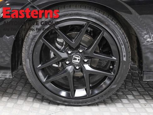 Used 2025 Honda Civic Sport image 31