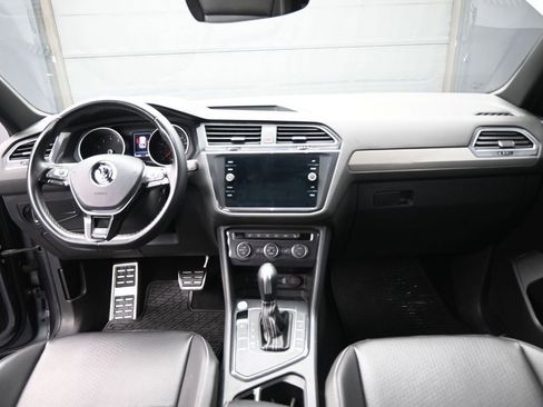 Used 2021 Volkswagen Tiguan SE FWD image 27