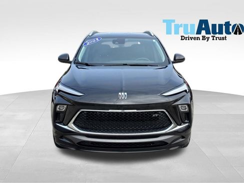 Used 2024 Buick Encore GX Sport Touring w/ Comfort Package FWD image 3