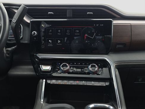 Used 2025 GMC Sierra 2500 Denali Ultimate w/ Max Trailering Package AWD/4WD image 14
