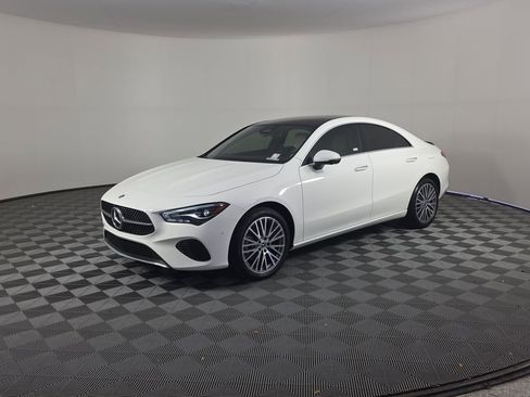 Used 2025 Mercedes-Benz CLA 250 image 2