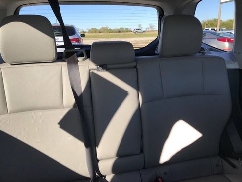 Used 2014 Subaru Forester 2.5i Limited image 42