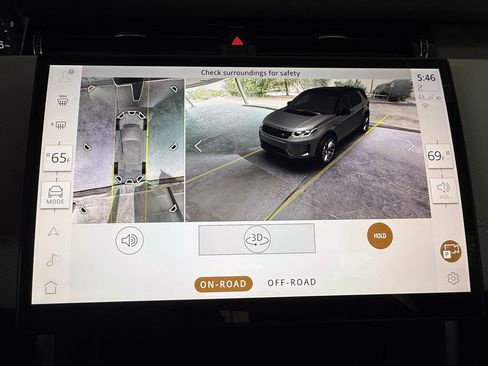 Certified 2025 Land Rover Discovery Sport Dynamic SE AWD/4WD image 26