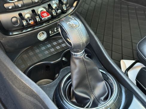 Used 2016 MINI Cooper Clubman image 23