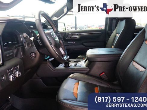 Used 2024 GMC Sierra 1500 AT4 w/ Technology Package AWD/4WD image 19