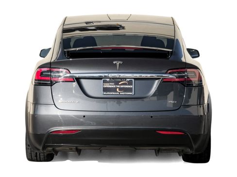 Used 2018 Tesla Model X 75D image 9