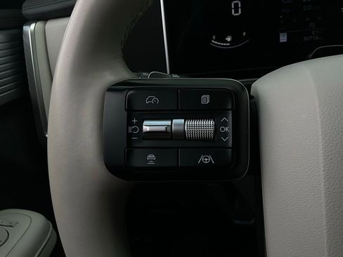 Used 2025 Hyundai Santa Fe SEL image 33