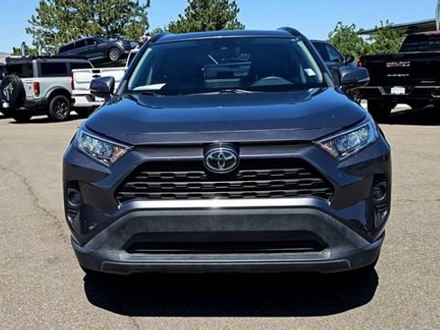 Used 2021 Toyota RAV4 XLE w/ Convenience Package FWD image 3