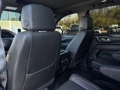 Used 2024 Chevrolet Tahoe Z71 w/ Luxury Package image 25