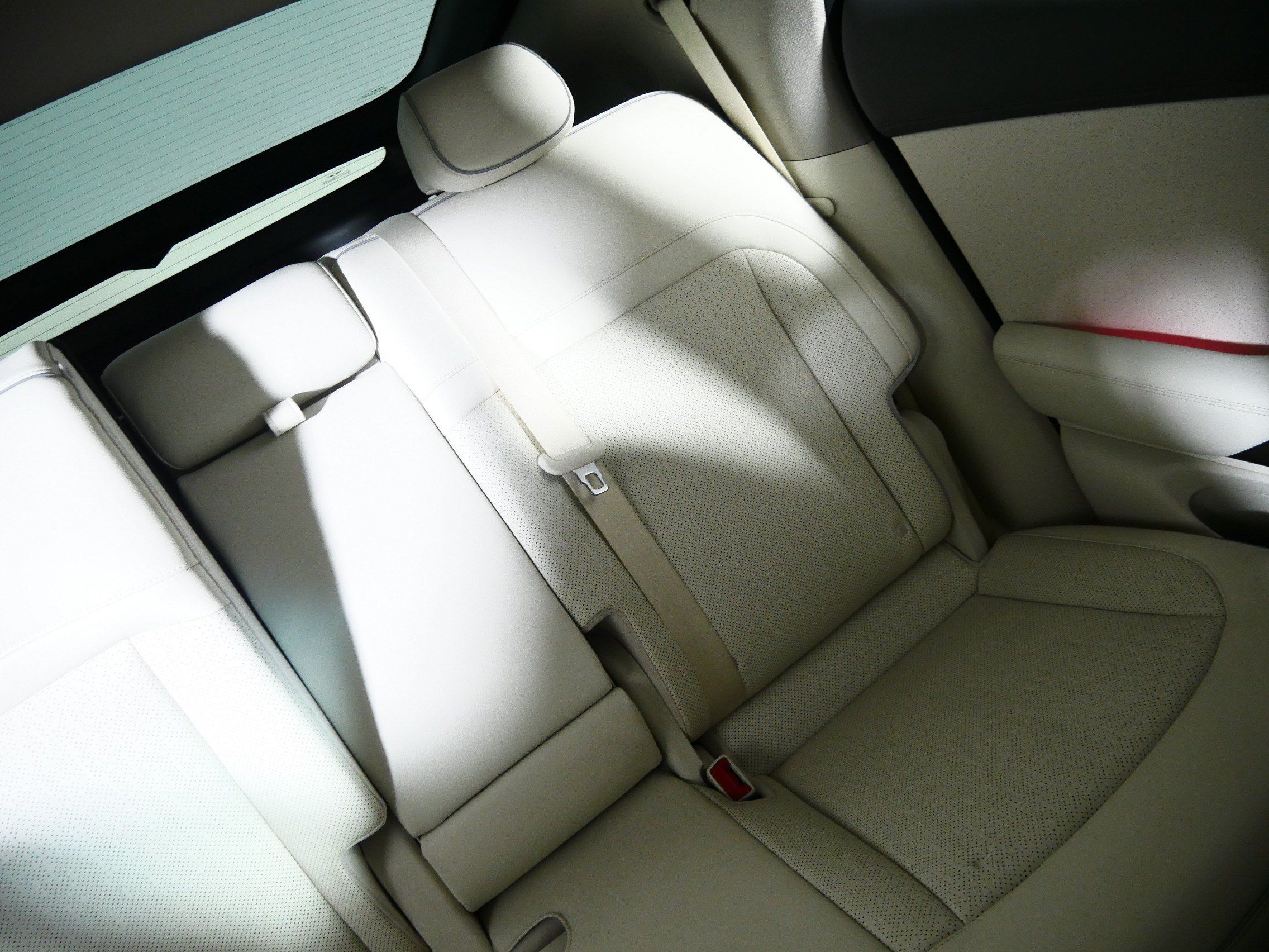Certified 2023 Genesis GV60 Advanced AWD/4WD image 14
