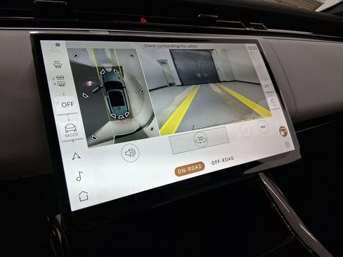 New 2026 Land Rover Range Rover Sport SE image 25