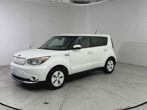 Used 2015 Kia Soul EV image 6