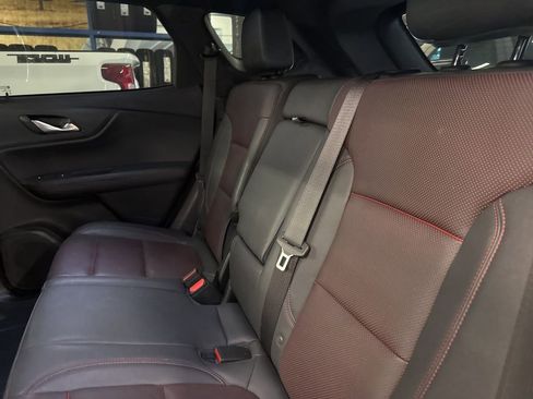 Used 2022 Chevrolet Blazer RS w/ Enhanced Convenience Package image 7