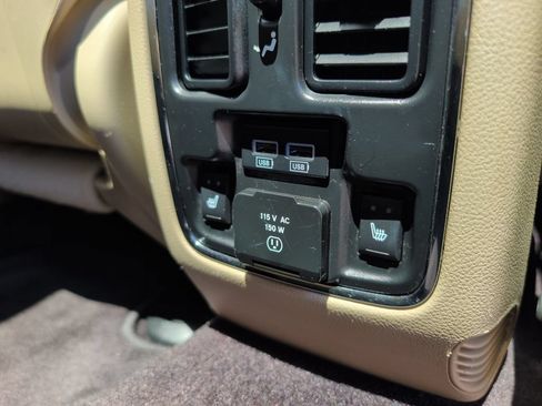 Used 2019 Jeep Grand Cherokee Limited w/ Luxury Group II AWD/4WD image 25