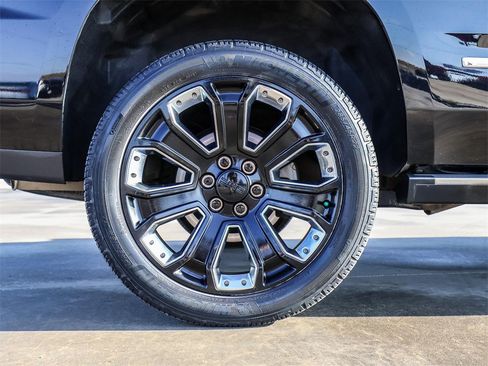 Used 2019 GMC Yukon Denali w/ Denali Ultimate Package image 9