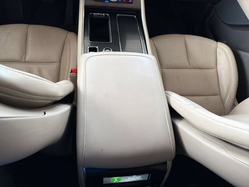 Used 2021 Lincoln Aviator Reserve w/ Equipment Group 201A AWD/4WD image 17