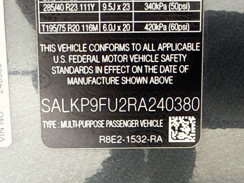 Used 2024 Land Rover Range Rover SE AWD/4WD image 28