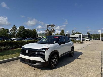 Certified 2025 Nissan Kicks SV w/ Illumination Package