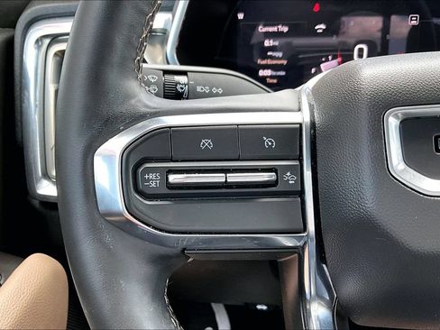 Used 2025 GMC Canyon Denali AWD/4WD image 12