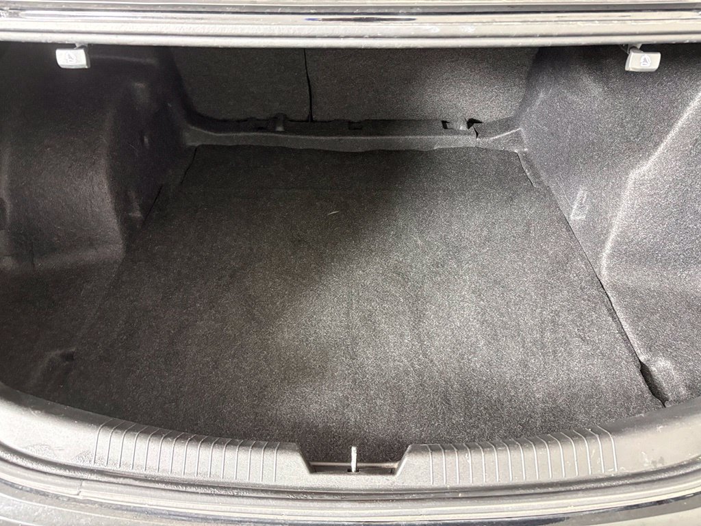 Used 2020 Chevrolet Malibu LS FWD image 35