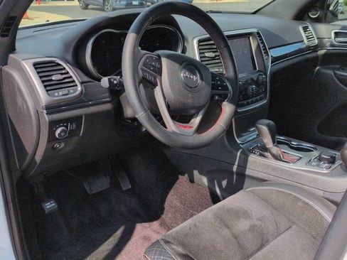 Used 2018 Jeep Grand Cherokee Trailhawk AWD/4WD image 9