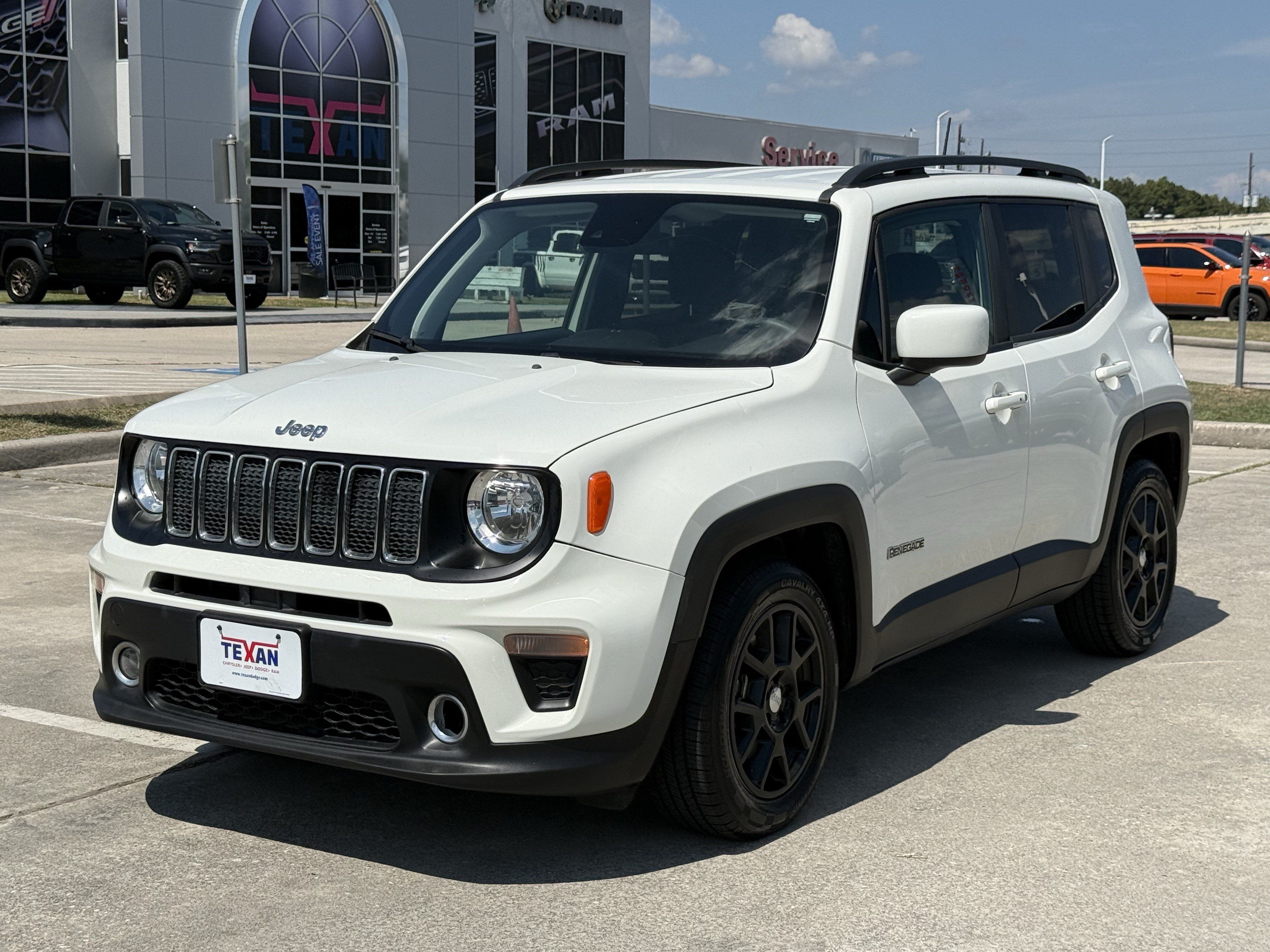Used 2021 Jeep Renegade Latitude FWD image 9